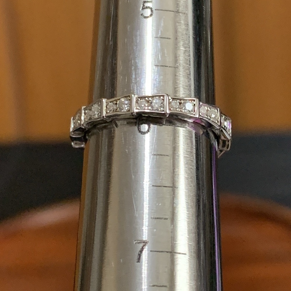 Sterling Silver Moissanite Geometric Band Size 6 - Picture 6 of 6